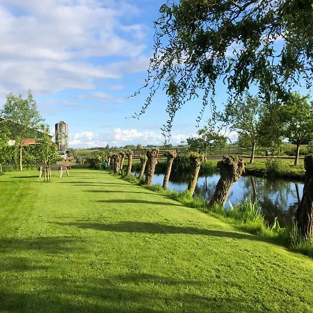 De Hostee Bed & Breakfast
