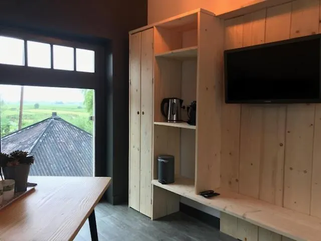 Alojamento de Acomodação e Pequeno-almoço De Hostee 3*